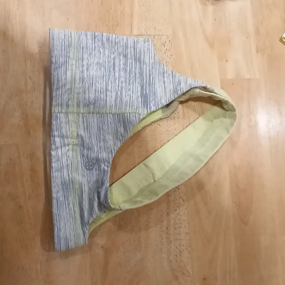 Lululemon atletica tank top - Picture 14 of 14